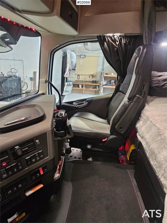 Volvo FH540 6x4 tractor unit 2020 22066 FH540 6x4 tractor unit 2020 1 Tractor Units image 12