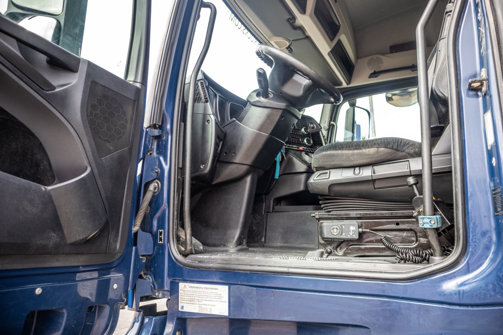 MERCEDES AROCS(NO ACTROS) 1843 LS+HYDR 2015 E59755 AROCS(NO ACTROS) 1843 LS+HYDR 2015 1 image 6