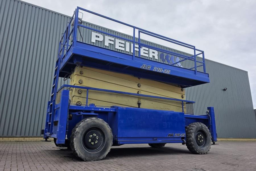 JLG 210-25 Diesel, 4x4 Drive, 23m Working Height, 1000 2008 JLG - 210-25 - 90378 210-25 Diesel, 4x4 Drive, 23m Working Hei...