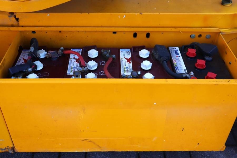 Snorkel A38E Electric, 13.5m Working Height, 6.1m Reach, 2 2011 SNORKEL - A38E - 63598 A38E Electric, 13.5m Working Height...