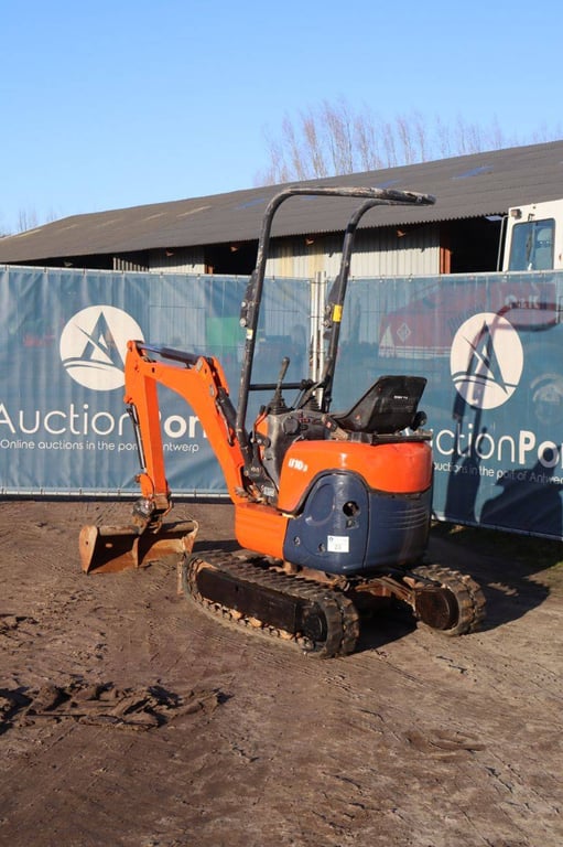 Mini excavator Kubota U10-3 Diesel 7.4kW 2016 2016 U10-3 2016 1 image 4