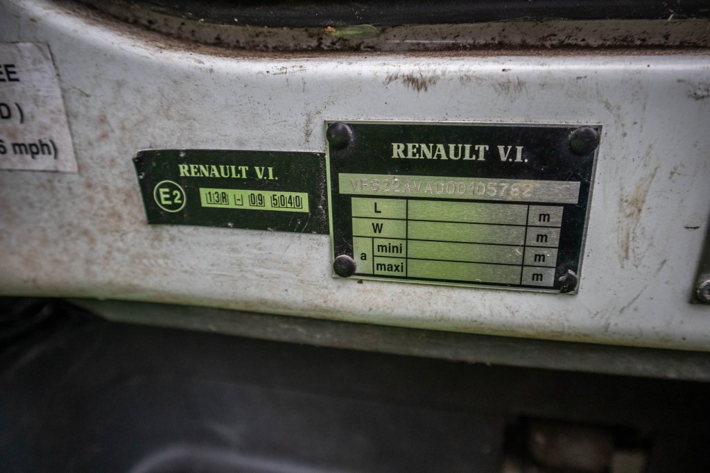 RENAULT PREMIUM 320 2004 E58250 Renault PREMIUM 320 2004 1 image 12
