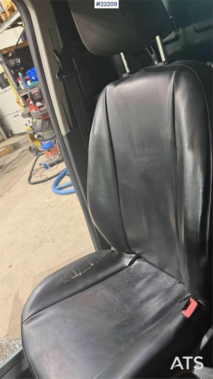 Ford Transit Connect van. Low km condition! 2015 22209 Transit Connect van. Low km condition! 2015 1 image 14