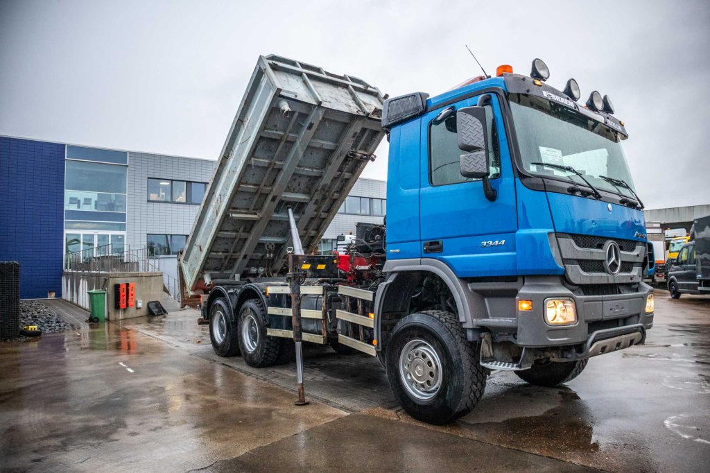 MERCEDES ACTROS 3344 AK - HMF 1643 Z2 2010 E63213 ACTROS 3344 AK - HMF 1643 Z2 2010 1 image 2