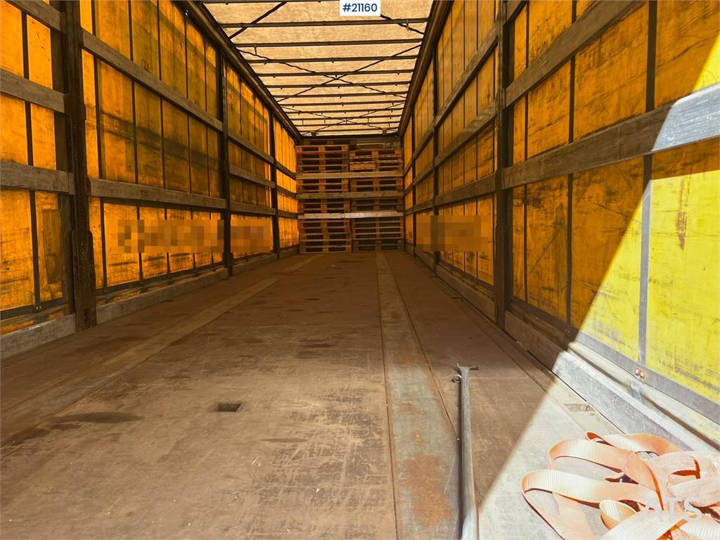 Kögel SN 24 3 axle trailer w/ full side opening on both 2014 21160 Kögel SN 24 3 axle trailer w/ full side opening on both...