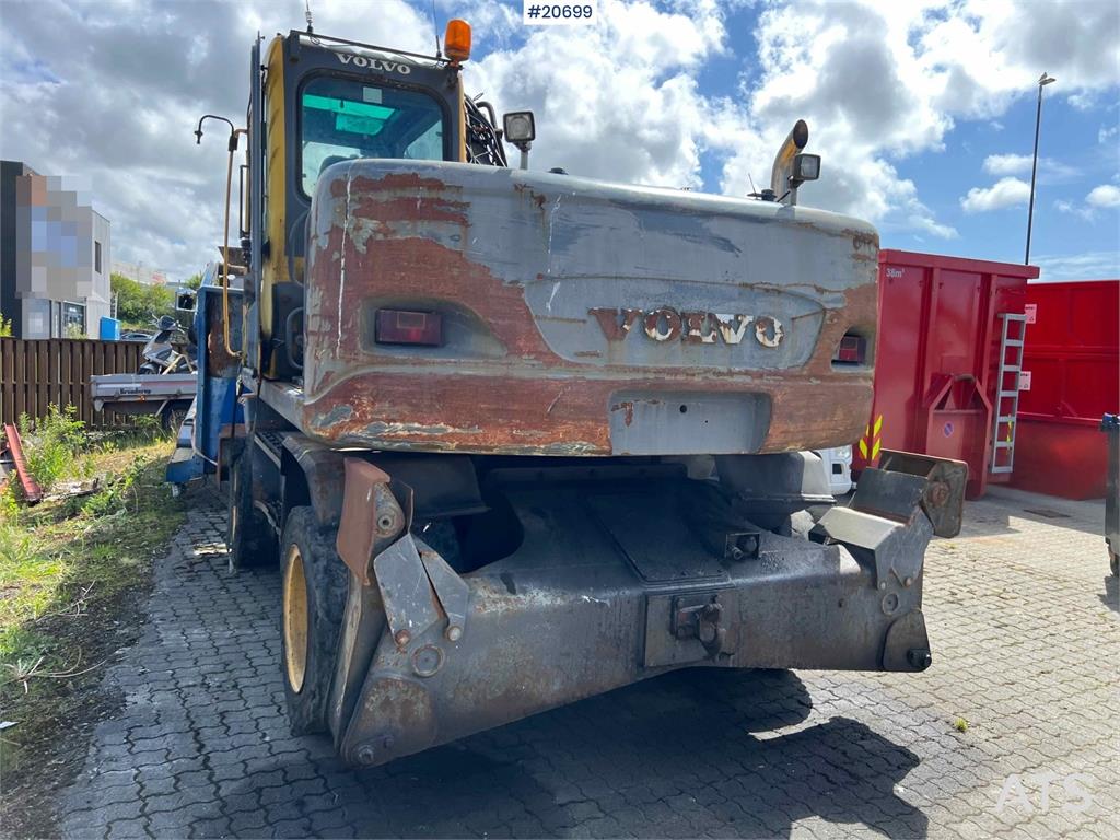 Volvo EW160B wheeled machine w/ support leg and shear 2004 20699 EW160B wheeled machine w/ support leg and shear 2004 1 Cr...