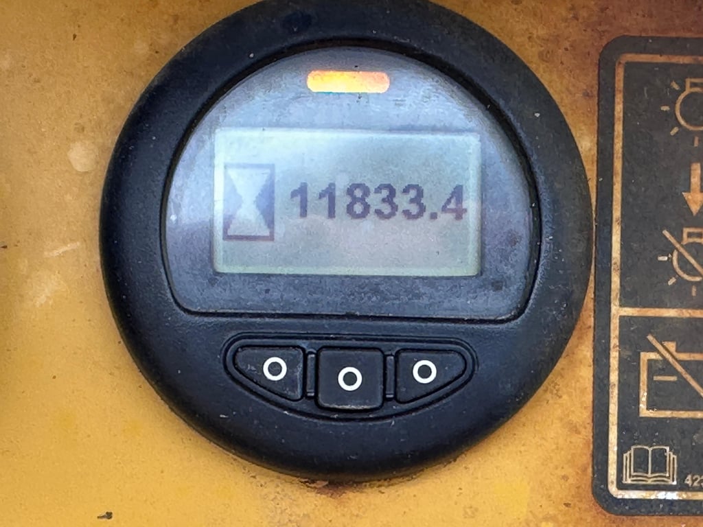 Caterpillar D6 LGP 2019 00033395 D6 LGP 2019 1 image 12