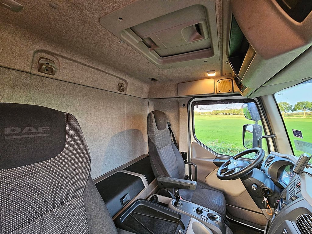 DAF LF 280 16t thermoking lift 2015 DAF LF 280 16T THERMOKING LIFT 2015 1 image 12