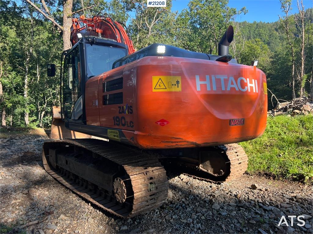 Hitachi zx190lc-5B excavator w/ rototilt, sanding bucket, 2016 21208 zx190lc-5B excavator w/ rototilt, sanding bucket, 201...