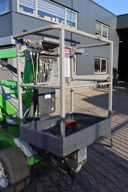 Niftylift HR12NDE Electric + Diesel 12m Articulated Boom Lift 2014 2014 Niftylift HR12NDE 2014 1 image 11
