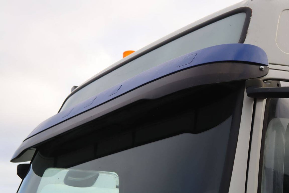 Chassis Cabin Volvo FM9 4X2T FAL6.7 RAD-A4 Diesel 2002 2002 FM9 4X2T FAL6.7 RAD-A4 2002 1 image 12