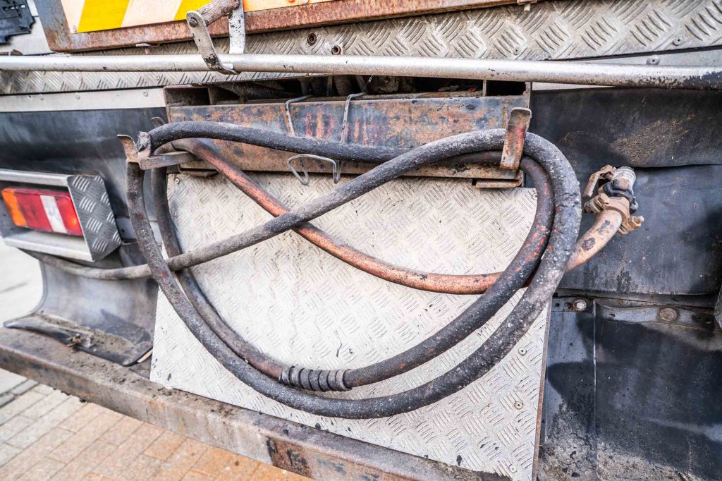 SCANIA SCANIA 124G420-6x4/BITUMEN/ASFALT 2004 E63521 SCANIA 124G420-6x4/BITUMEN/ASFALT 2004 1 image 9