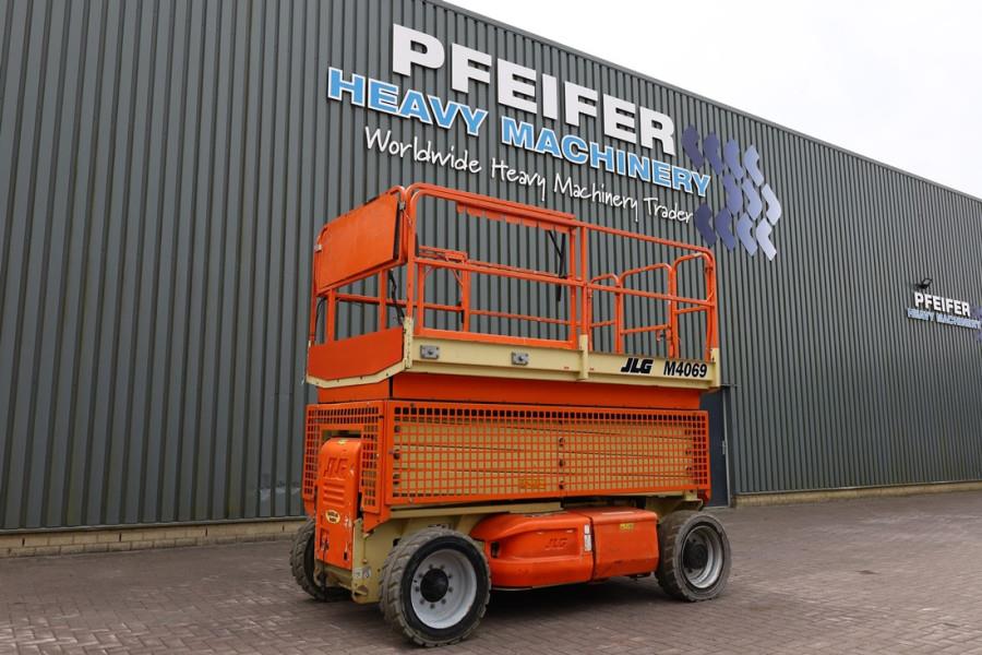 JLG M4069 Hybrid, 14.2m Working Height, 360kg Capacity 2010 JLG - M4069 - 90075 M4069 Hybrid, 14.2m Working Height, 360kg ...