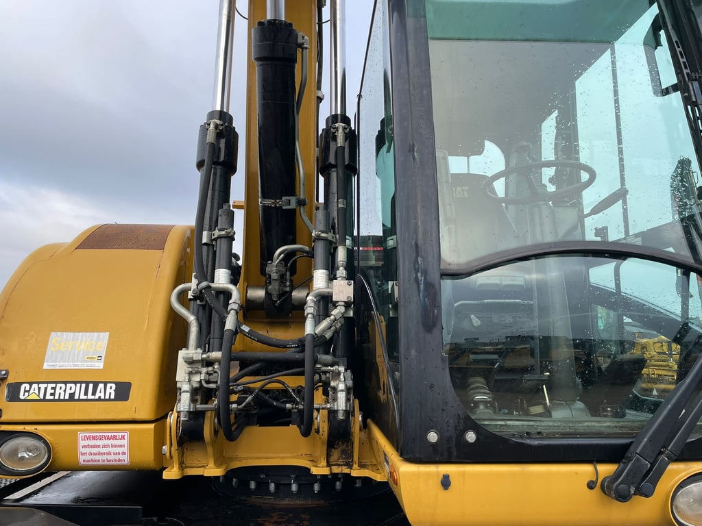 Caterpillar M313D - CE 2016 00032218 M313D - CE 2016 1 image 13
