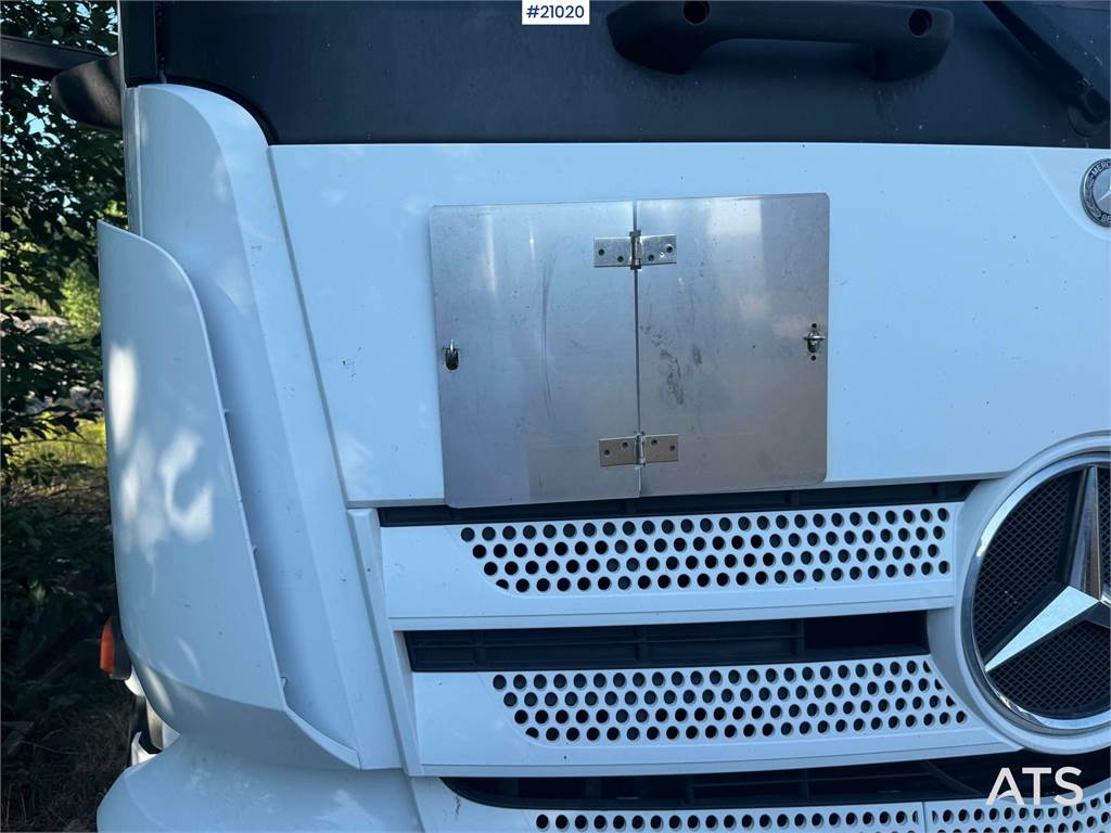 Mercedes-Benz Actros box truck with side opening! 2016 21020 Actros box with side opening! 2016 1 image 15