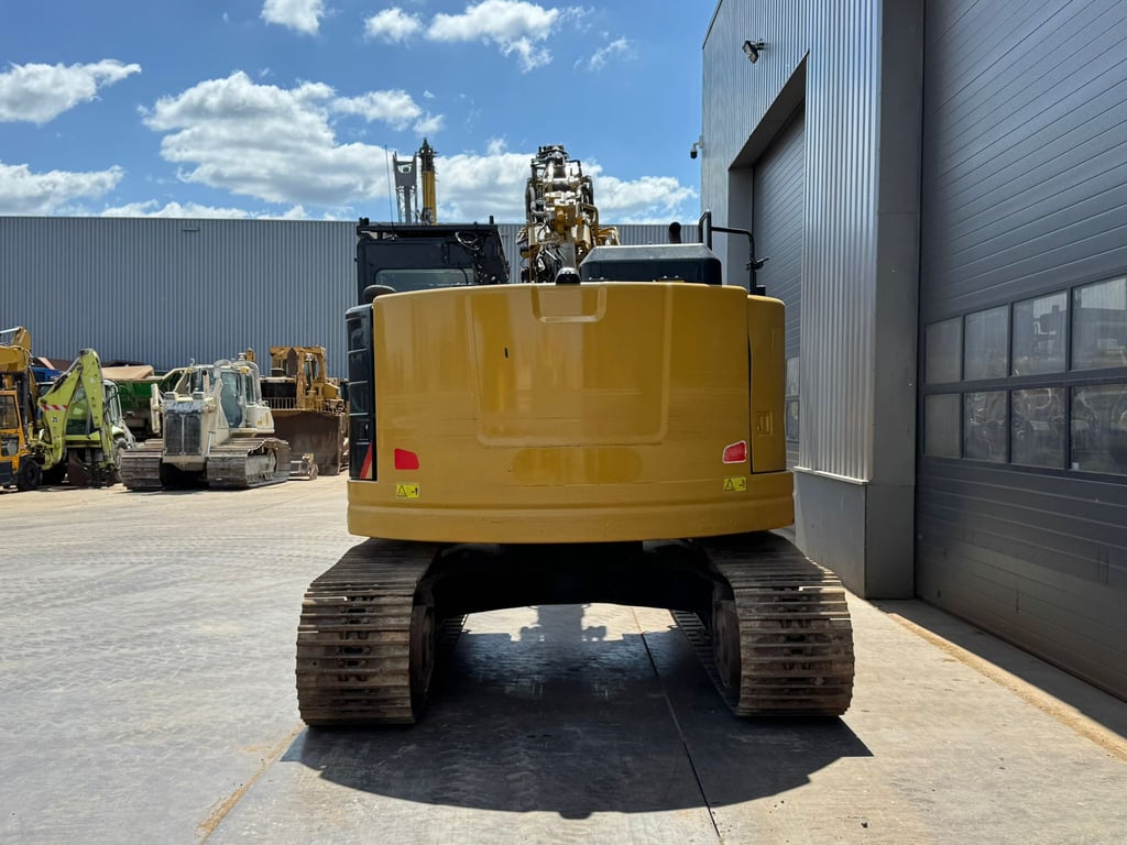 Caterpillar 325F LCR - 3 buckets 2018 00033371 325F LCR - 3 buckets 2018 1 image 4