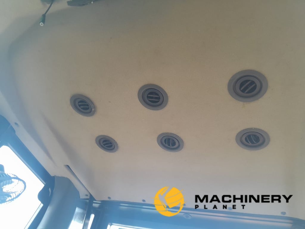 Heavy machinery product image - Image 8 of 8