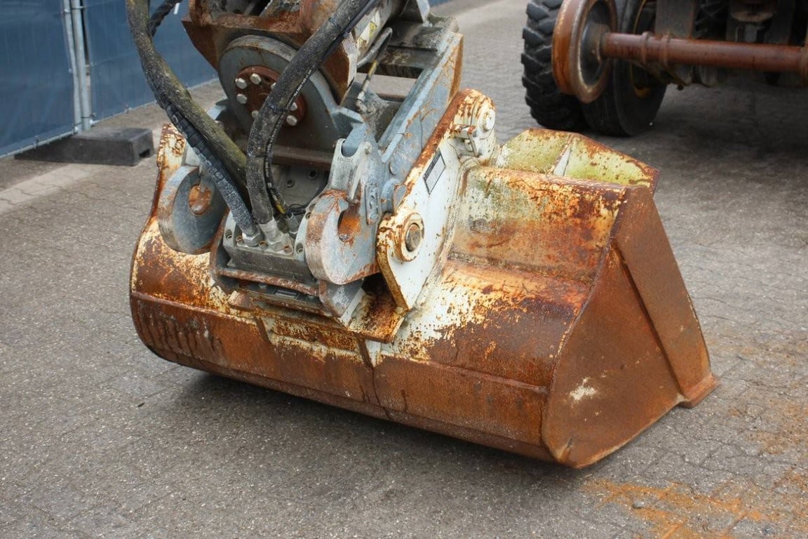 Wheel excavator New Holland MH5 Plus Diesel 2008 2008 MH5 Plus 2008 1 Wheel Loaders image 13