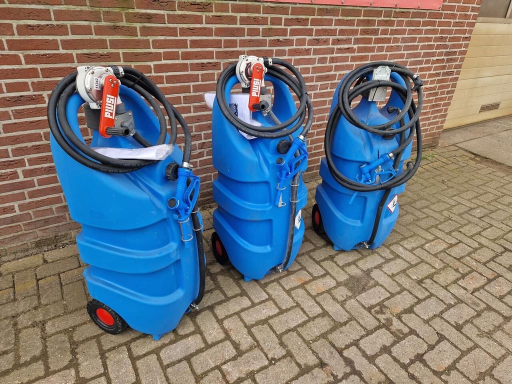 Mobiele kunststof tank voor AdBlue 11342 Mobiele kunststof tank voor AdBlue 0 image 2