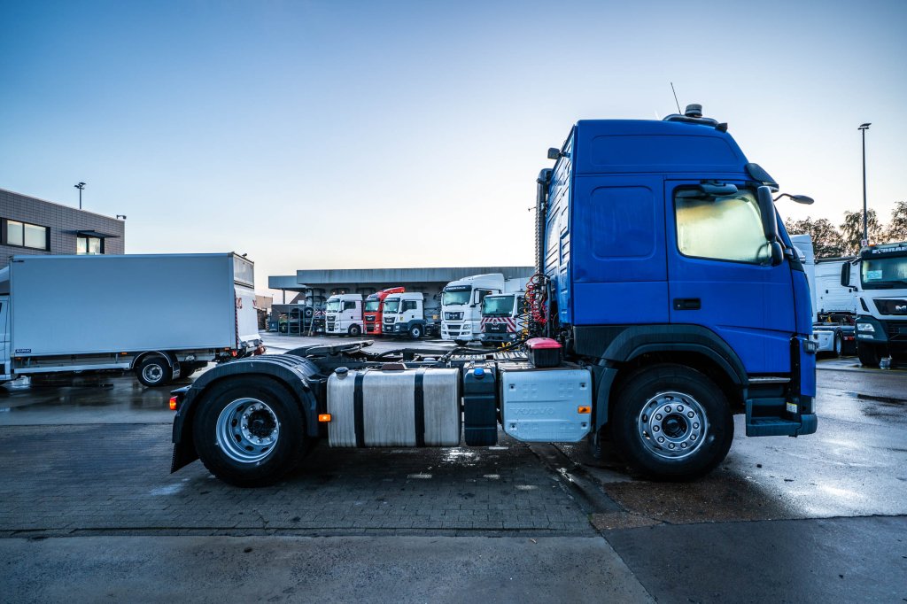 VOLVO FM 420 +KIPHYDR. 2018 E64735 FM 420 +KIPHYDR. 2018 1 image 3