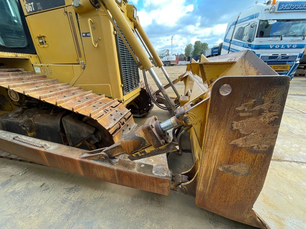 Caterpillar D6T XL 2010 00033686 D6T XL 2010 1 image 11