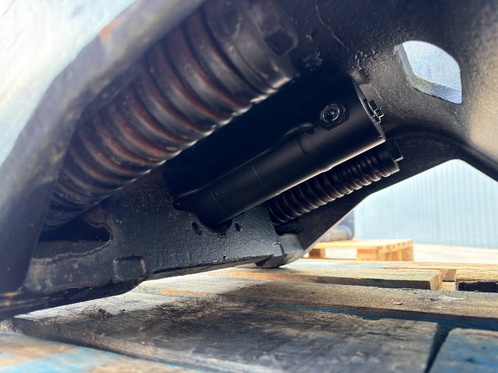 Heavy machinery product image - Image 13 of 15