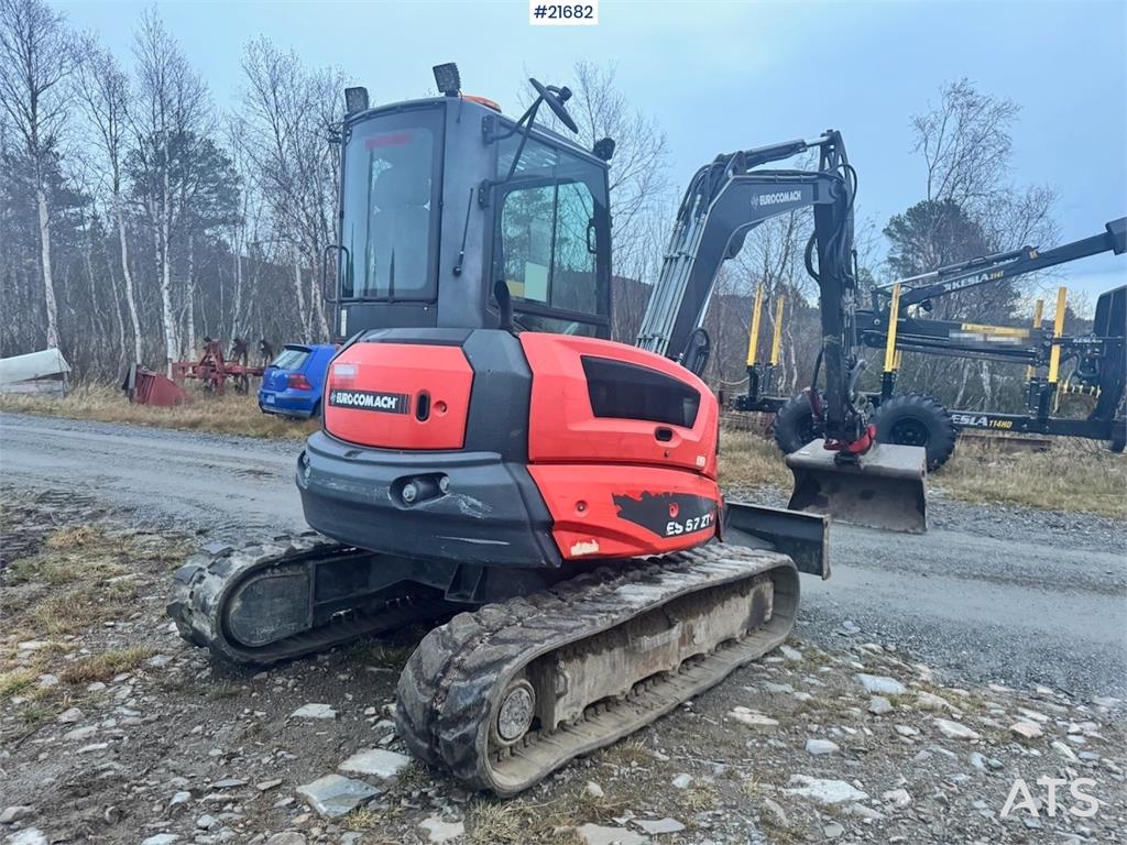 Eurocomach ES57 Tracked excavator w/ Rototilt and 2 buckets. 2014 21682 Eurocomach ES57 Tracked excavator w/ Rototilt and ...