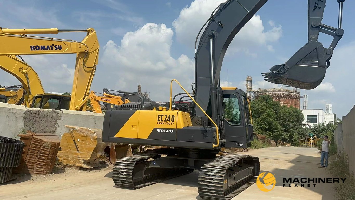 VOLVO EC240DL 24TONS CRAWLER EXCAVATOR GOOD PRICE EC240DL 2018 1 Crawler Excavators image 6