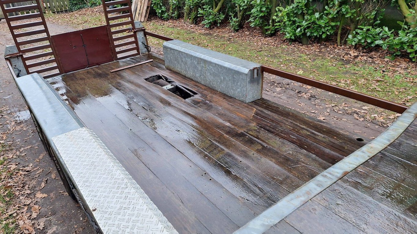 Low loader Veldhuizen P 33-4 2004 2004 VELDHUIZEN P 33-4 2004 1 image 8