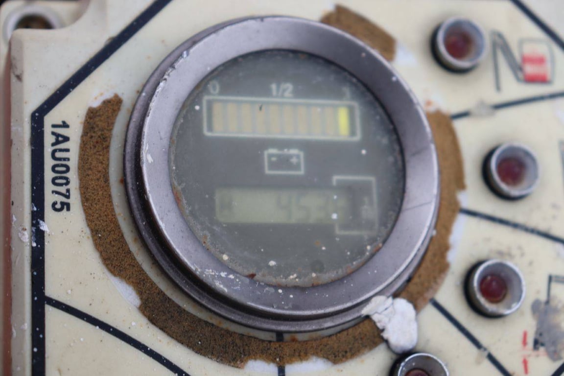 Mast lift ATN PIAF 880R Electric 8.8m 2015 2015 ATN PIAF 880R 2015 1 image 15