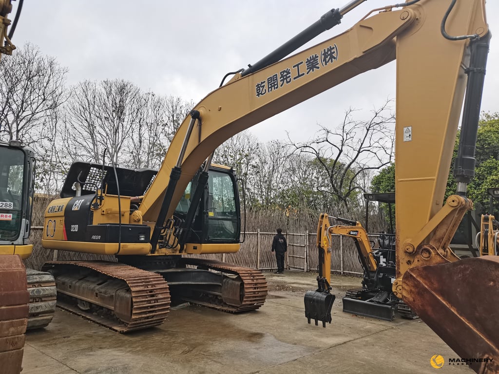 323D Caterpillar Used Crawler Excavator 23tons LOW PRICE 323D 2019 1 Crawler Excavators image 5