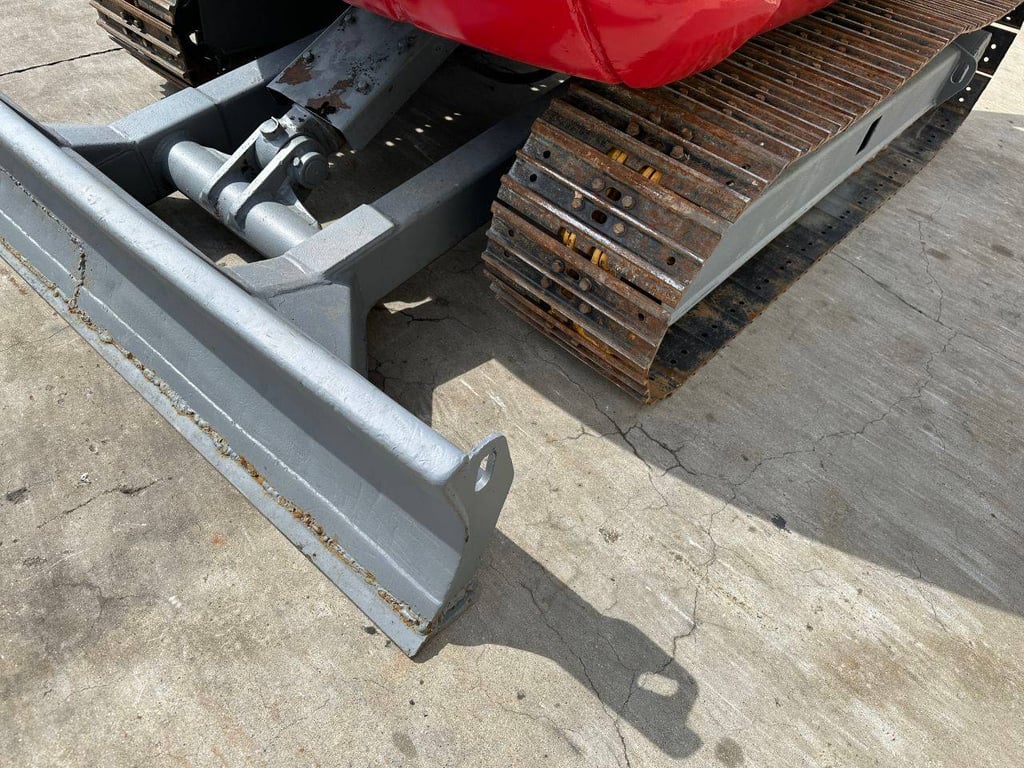 Crawler excavator Takuechi TB150C Diesel 2010 2010 TB150C 2010 1 Crawler Excavators image 15