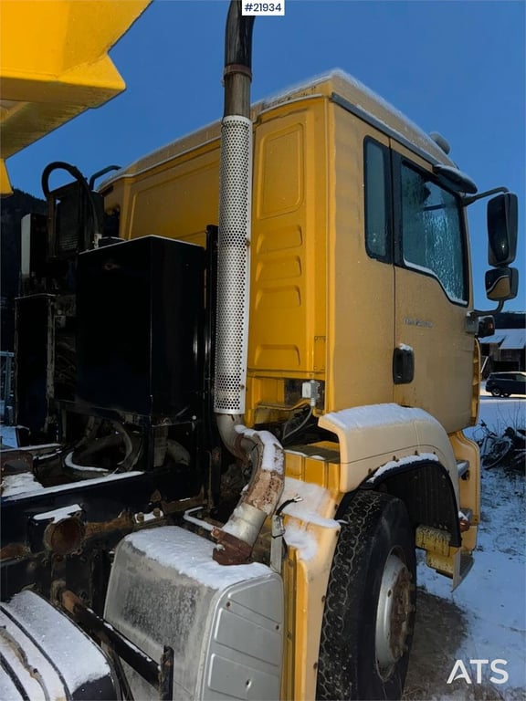 MAN TGA 28.410 6x2 Snowplow-Equipped Tipper Truck – Re 2005 21934 TGA 28.410 6x2 Snowplow-Equipped Tipper – Re 2005 1 Tipp...