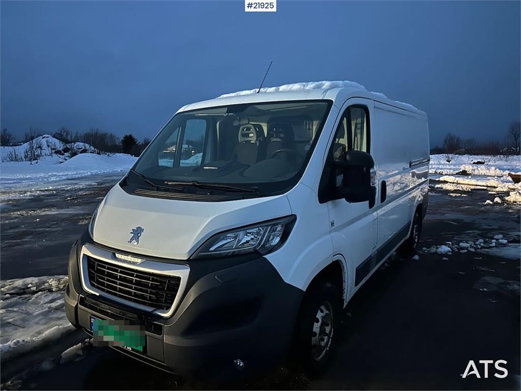 Peugeot Boxer 2017 21925 Peugeot 2017 1 Closed vans image 8