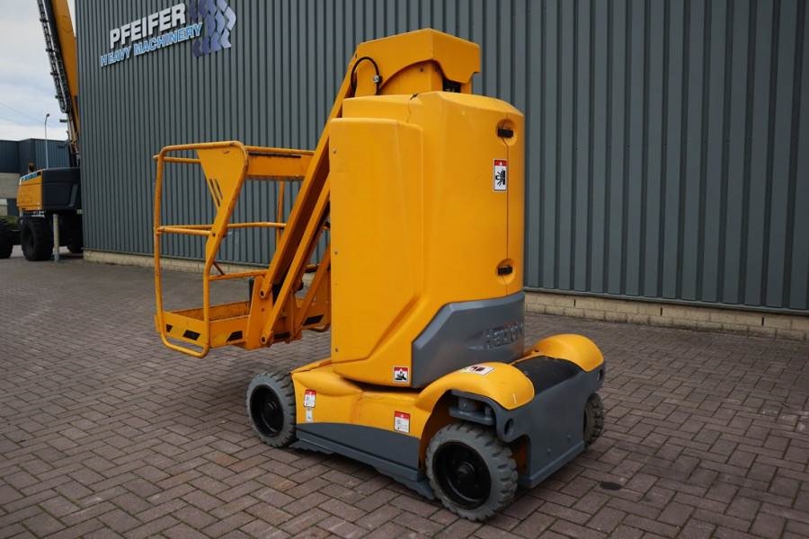 Haulotte STAR 10 Electric, 10m Working Height, 3m Reach, 20 2011 HAULOTTE - STAR 10 - 61684 STAR 10 Electric, 10m Working ...