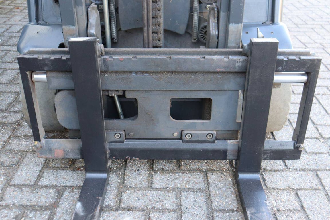 Forklift Linde E16P-02 Electric 1600kg 2018 2018 E16P-02 2018 1 Forklift image 11
