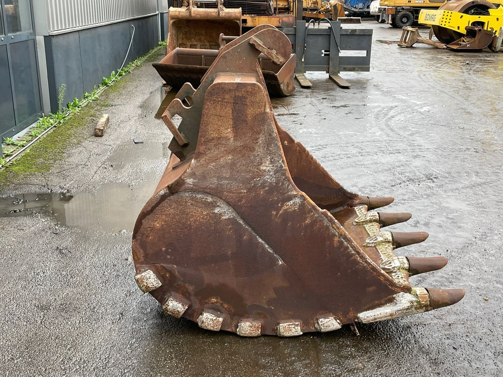 Verachtert Bucket with teeth 70001951 Verachtert Bucket with teeth 1 image 6