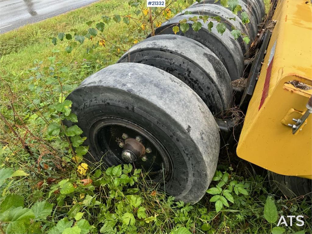 Hardi Hitch Rubber Roller. 21332 Hitch Rubber Roller. 1 image 6