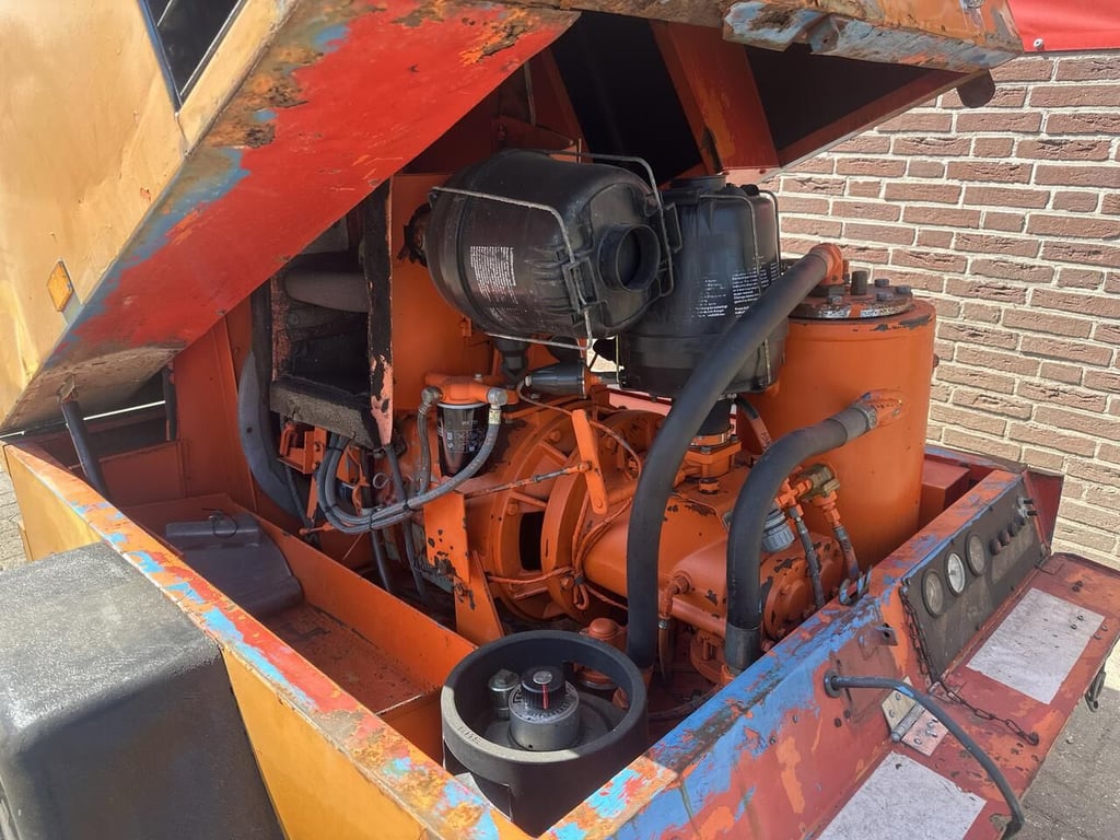 Heavy machinery product image - Image 4 of 8