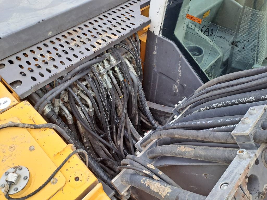 Heavy machinery product image - Image 14 of 15