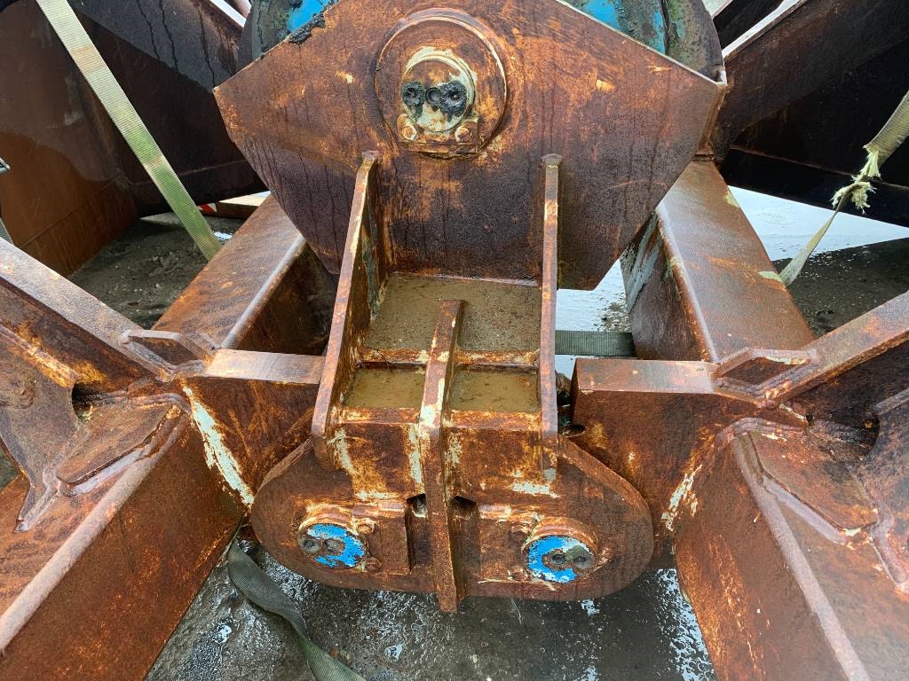 Verstegen 11M³ Clamshell Grab A00120 Verstegen 11M³ Clamshell Grab 1 image 9