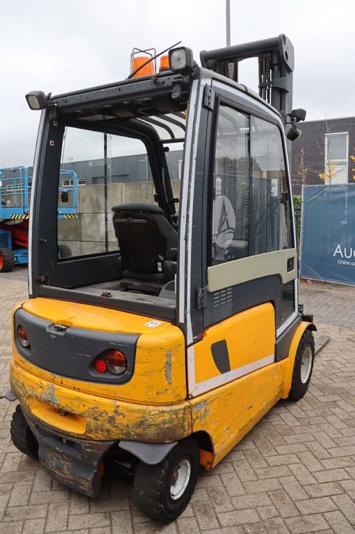 Forklift Jungheinrich EFG430 Electric 1960kg 5m EFG430 1 Forklift image 6