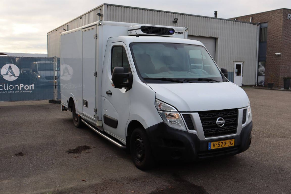 Refrigerated van Nissan NV400 Diesel 2017 2017 NV400 2017 1 image 7