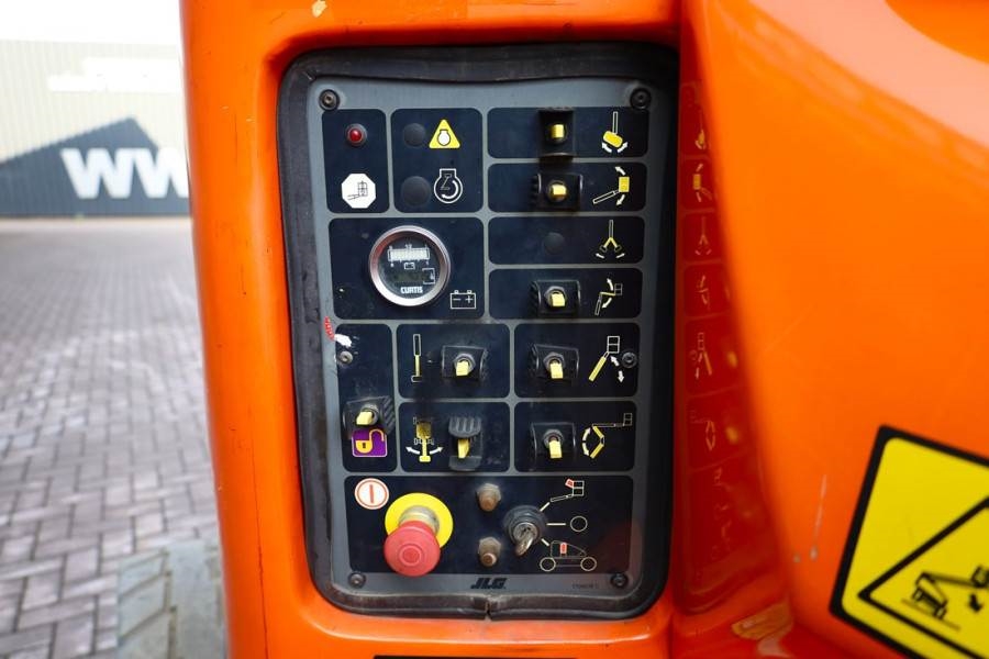 JLG E450AJ Electric, 16m Working Height, 7.2m Reach, 2 2013 JLG - E450AJ - 90067 E450AJ Electric, 16m Working Height, 7.2m...