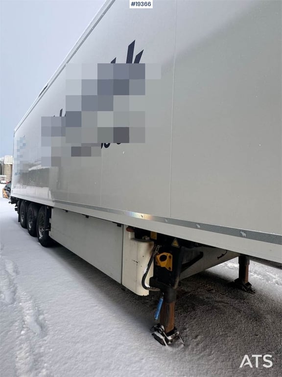 Schmitz Cargobull closed semi-trailer w/ Carrier aggregate and lift 2016 19366 Schmitz Cargobull closed semi-trailer w/ Ca...