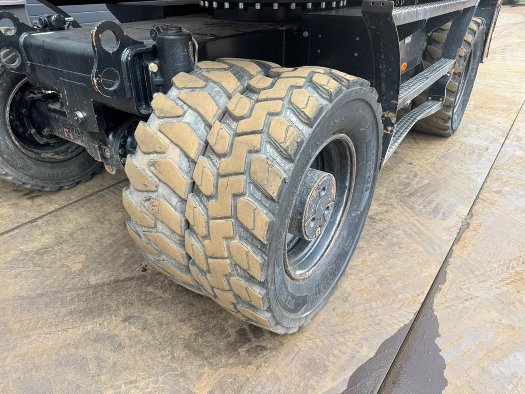 Caterpillar M320F 2017 00033460 M320F 2017 1 image 10