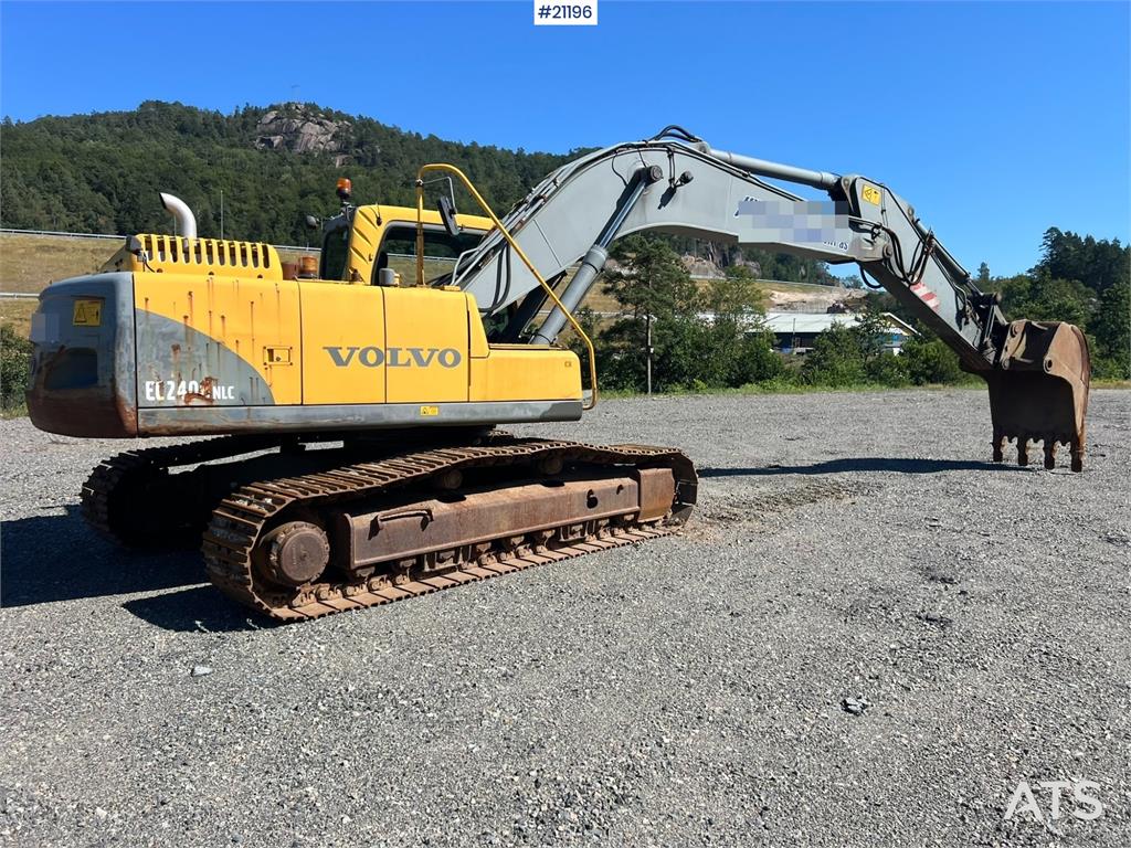 Volvo EC240 nlc Excavator w/ bucket WATCH VIDEO 2005 21196 EC240 nlc Excavator w/ bucket WATCH VIDEO 2005 1 Crawler Excava...