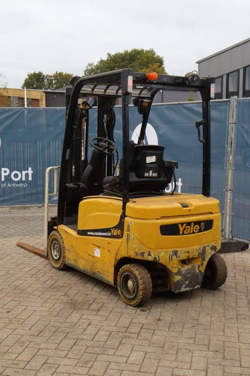 Forklift Yale ERP16VF Electric 1570kg 4.6m 2016 2016 ERP16VF 2016 1 Forklift image 4