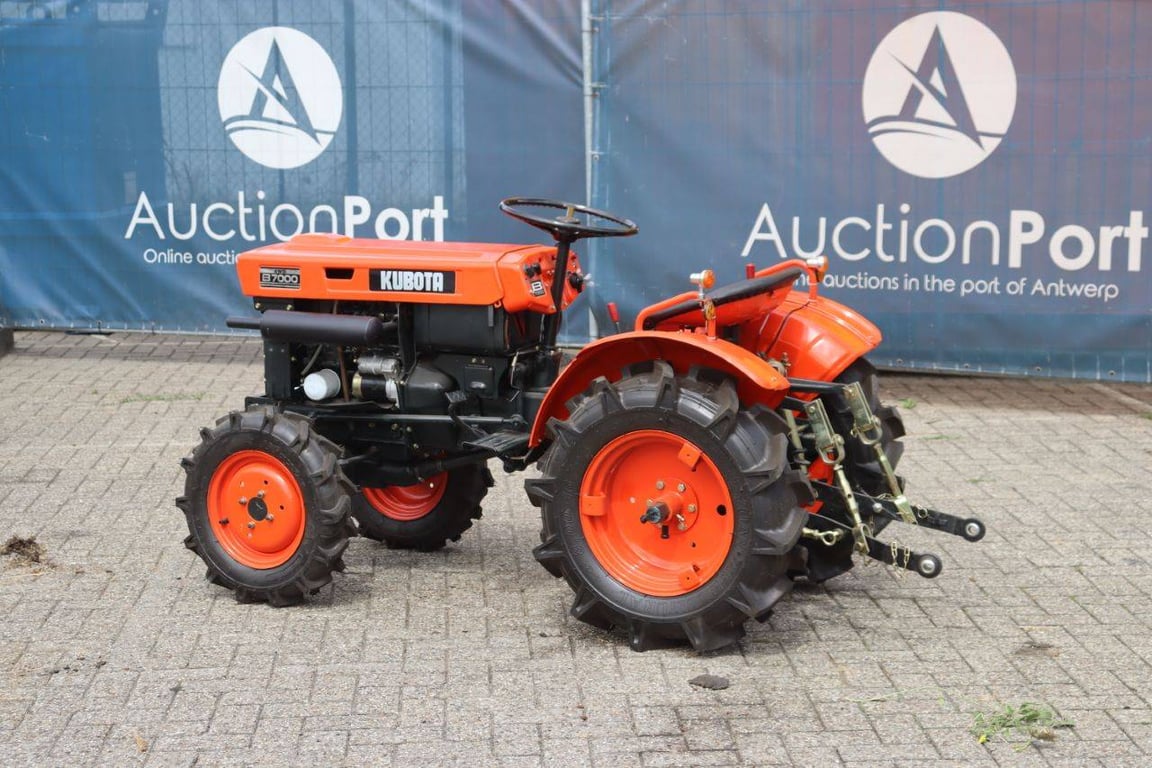 Mini tractor Kubota B7000 Diesel B7000 1 image 3