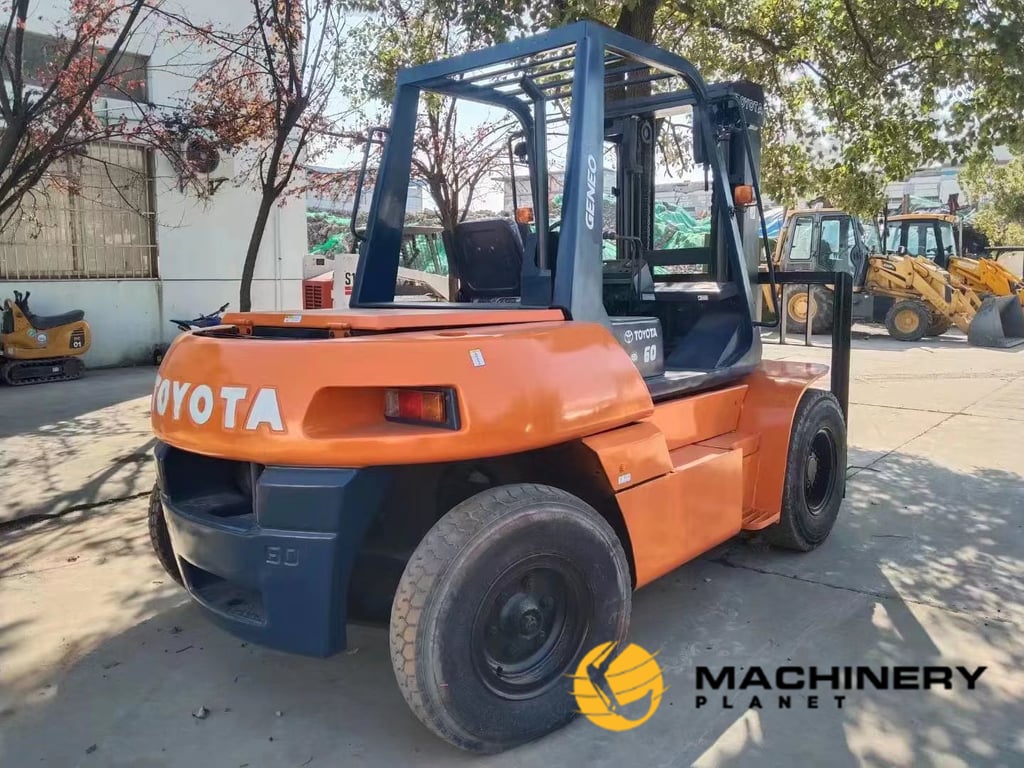 Toyota Forklift 6 Tons Good Quality For Sale 7FDA60 2019 1 Forklift image 2
